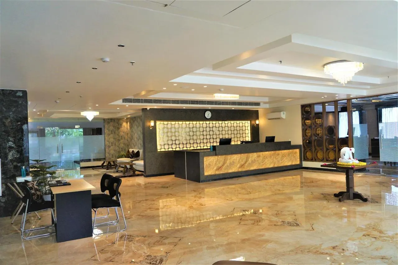 *** Hotel Neel Clarks Inn Express Agra  India